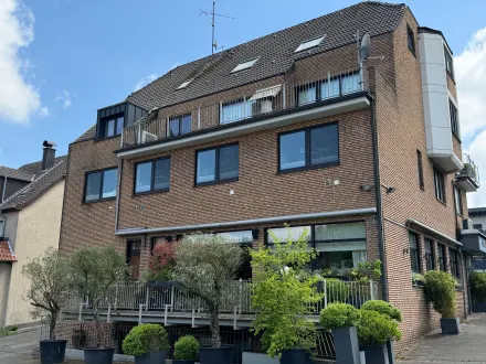 ***Reserviert*** (2)
